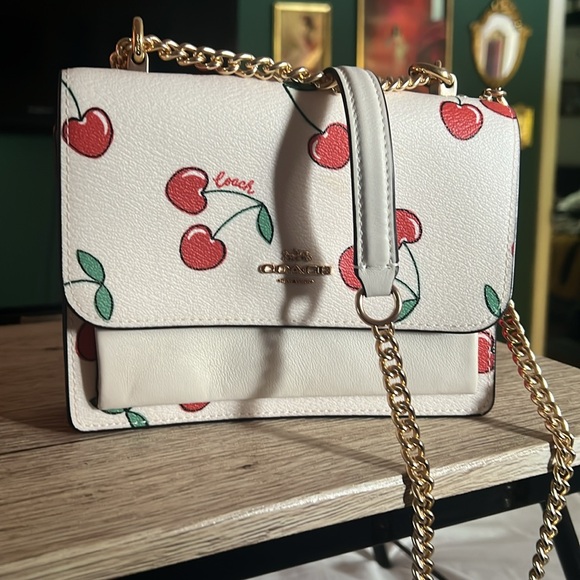 Coach Mini Klare Cherry - Picture 4 of 12